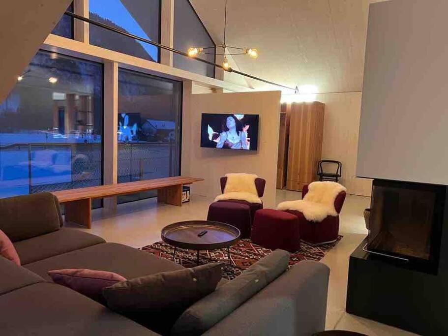 מאוראך Urban Alpine Penthouse With Lake View מראה חיצוני תמונה